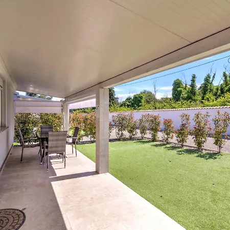 Garden View In Near And Boat Excursions Holiday home *