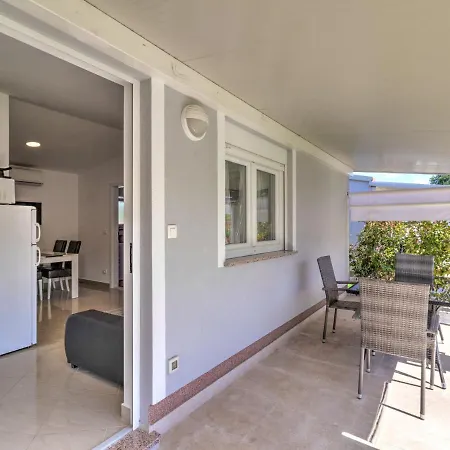 Garden View In Near And Boat Excursions Holiday home Banjole